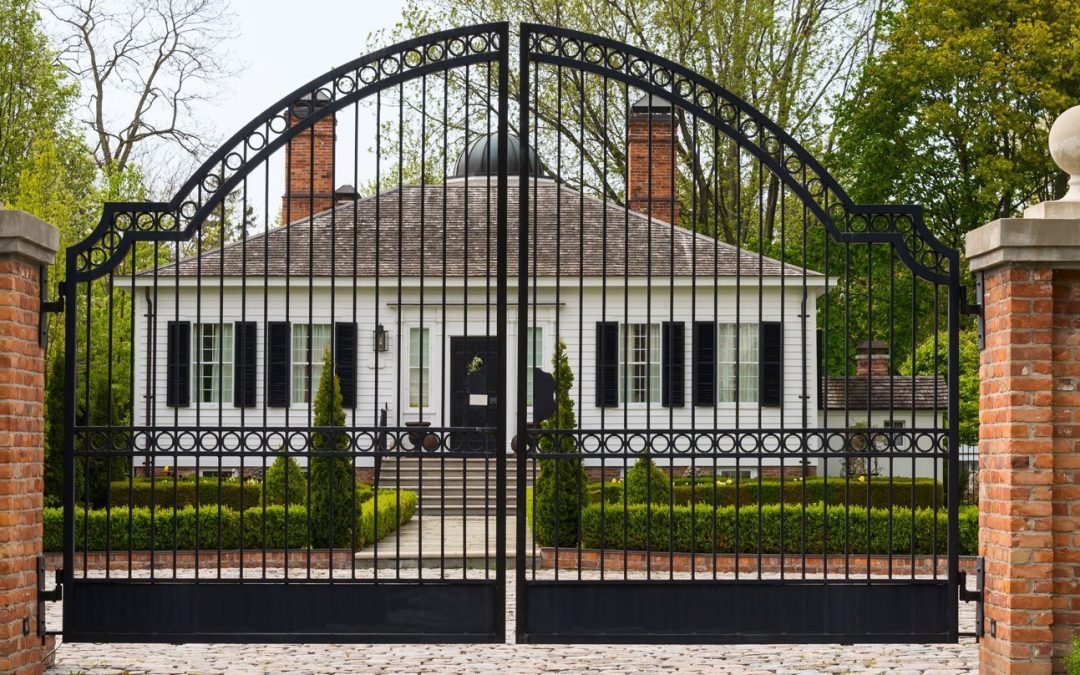 Manual vs Automatic Gates: Which is Right for You?